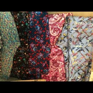 14 pairs of tween leggings Lularoe